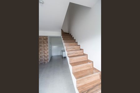 Escada de casa para alugar com 2 quartos, 50m² em Jardim Isaura, Barueri