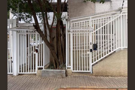 Apartamento para alugar com 55m², 2 quartos e 1 vaga Apartamento para alugar com 55m², 2 quartos e 1 vagaFachada