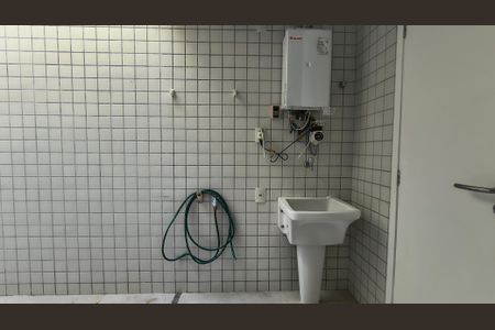 Apartamento para alugar com 350m², 3 quartos e 3 vagasÁrea de Serviço 