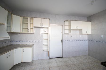 Apartamento para alugar com 94m², 3 quartos e sem vaga Apartamento para alugar com 94m², 3 quartos e sem vagaCozinha