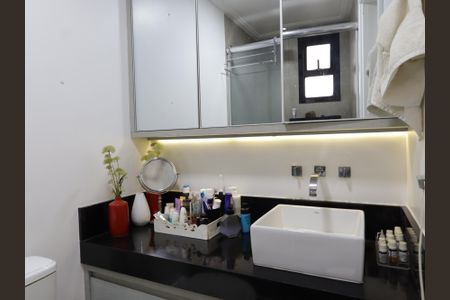 Apartamento para alugar com 75m², 2 quartos e 2 vagasBanheiro da Suíte