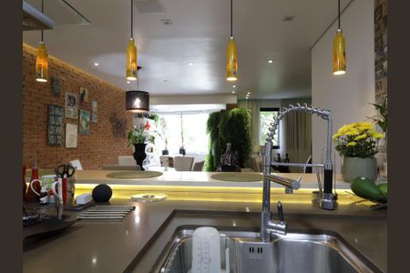 Apartamento para alugar com 75m², 2 quartos e 2 vagasCozinha