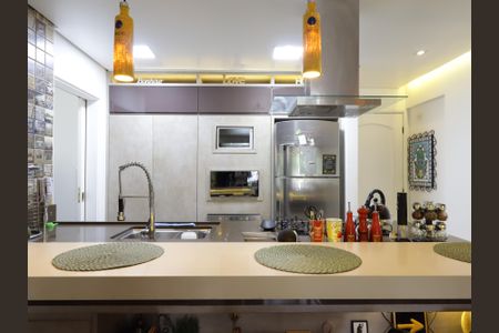 Apartamento para alugar com 75m², 2 quartos e 2 vagasCozinha