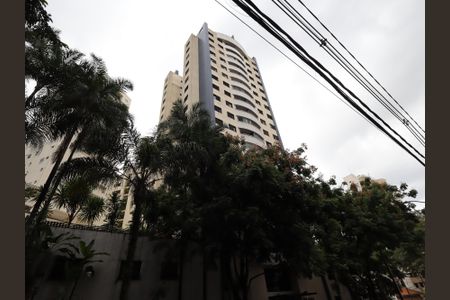 Apartamento para alugar com 75m², 2 quartos e 2 vagasFachada