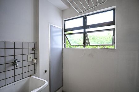 Apartamento para alugar com 58m², 2 quartos e 1 vagaÁrea de Serviço 