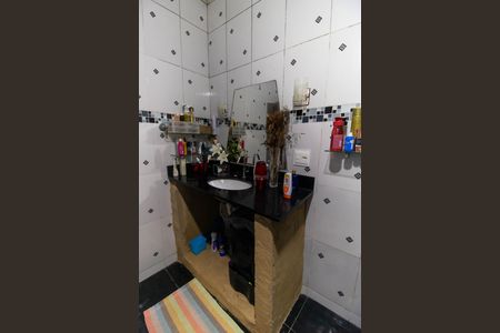 Casa à venda com 160m², 4 quartos e 1 vagaBanheiro