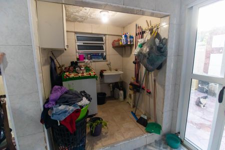 Casa à venda com 160m², 4 quartos e 1 vagaÁrea de Serviço