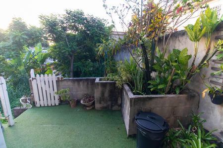 Casa à venda com 160m², 4 quartos e 1 vagaÁrea externa