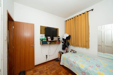 Apartamento à venda com 107m², 3 quartos e sem vagaQUARTO2