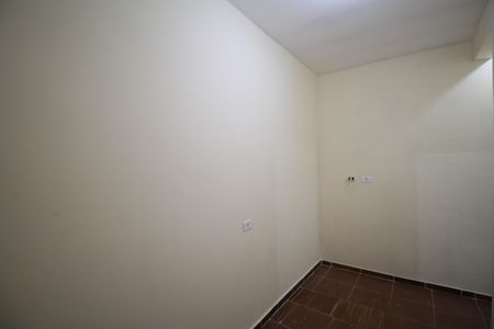 Quarto 1 de casa para alugar com 2 quartos, 45m² em Parque Reboucas, São Paulo