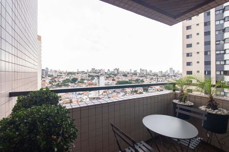 Apartamento à venda com 72m², 3 quartos e 2 vagasVaranda