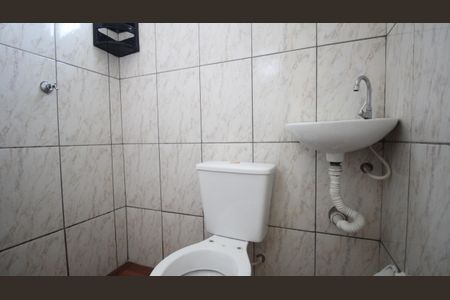 Casa para alugar com 45m², 2 quartos e sem vagaBanheiro