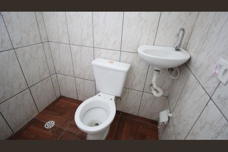 Casa para alugar com 45m², 2 quartos e sem vagaBanheiro