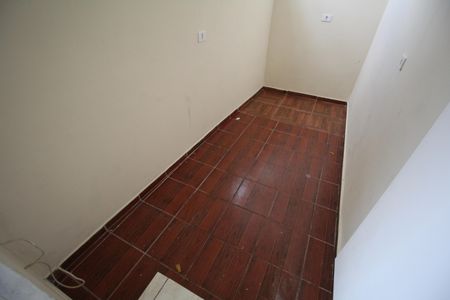 Quarto 1 de casa para alugar com 2 quartos, 45m² em Parque Reboucas, São Paulo