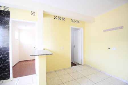 Sala/Cozinha de casa para alugar com 2 quartos, 45m² em Parque Reboucas, São Paulo