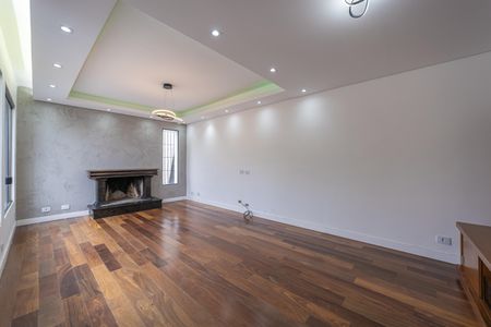 Casa à venda com 3 quartos, 180m² em Vila Rio Branco, São Paulo