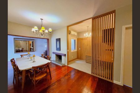 Apartamento para alugar com 130m², 2 quartos e 1 vagaSala