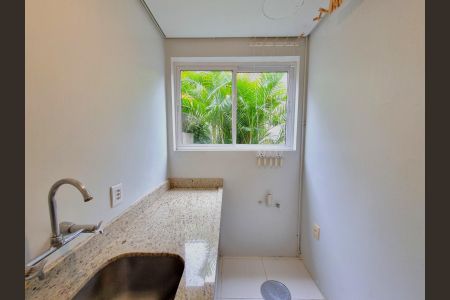 Apartamento para alugar com 130m², 2 quartos e 1 vagaÁrea De Serviço 