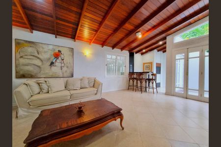 Apartamento para alugar com 130m², 2 quartos e 1 vagaSala