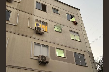 Apartamento para alugar com 42m², 2 quartos e 1 vagafachada placa
