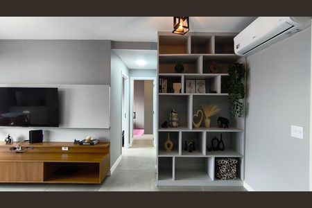 Sala de apartamento à venda com 1 quarto, 60m² em Vila Dom Pedro I, São Paulo