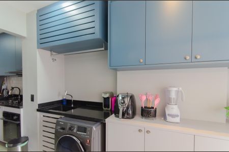 Apartamento à venda com 60m², 2 quartos e 1 vagaÁrea de Serviço