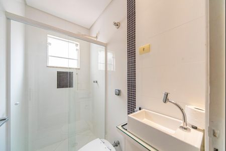 Casa à venda com 150m², 3 quartos e 4 vagasBanheiro Social