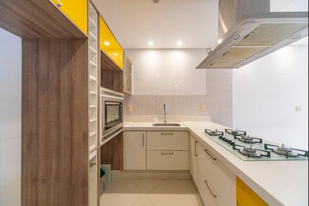Casa à venda com 150m², 3 quartos e 4 vagasCozinha 