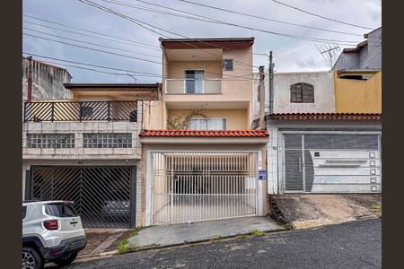 Casa à venda com 150m², 3 quartos e 4 vagasFachada