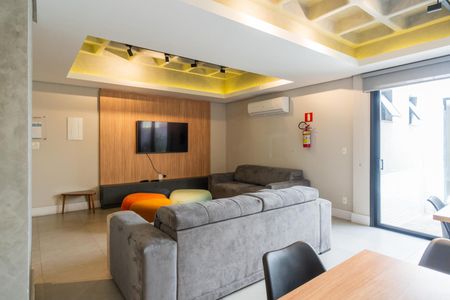 Apartamento para alugar com 30m², 1 quarto e 1 vaga Apartamento para alugar com 30m², 1 quarto e 1 vagaÁrea comum - Salão de festas