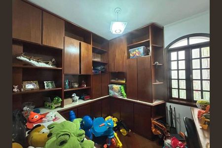 Casa para alugar com 265m², 3 quartos e 2 vagasQuarto