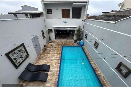 Casa para alugar com 265m², 3 quartos e 2 vagasÁrea externa