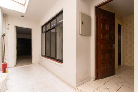 Casa para alugar com 218m², 5 quartos e 2 vagas Casa para alugar com 218m², 5 quartos e 2 vagasÁrea comum