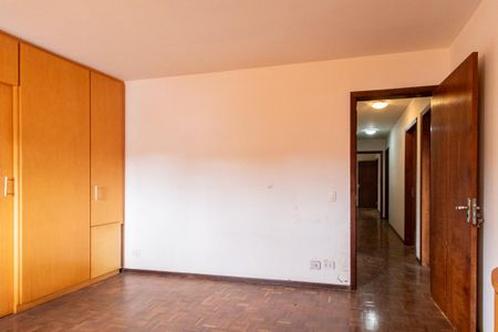 Casa para alugar com 218m², 5 quartos e 2 vagas Casa para alugar com 218m², 5 quartos e 2 vagasQuarto 4 Suite
