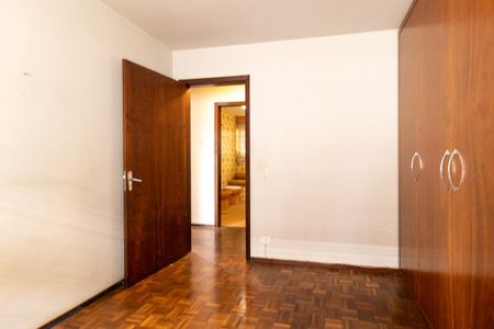 Casa para alugar com 218m², 5 quartos e 2 vagas Casa para alugar com 218m², 5 quartos e 2 vagasQuarto 2