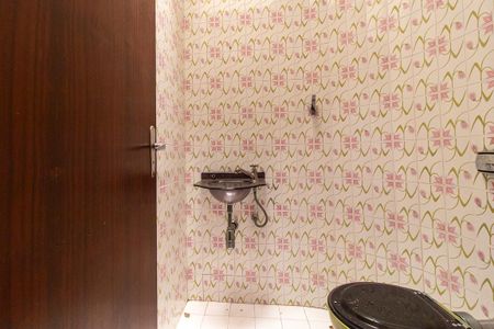 Casa para alugar com 218m², 5 quartos e 2 vagas Casa para alugar com 218m², 5 quartos e 2 vagasLavabo