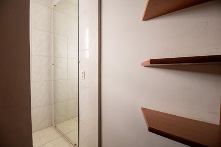 Casa para alugar com 218m², 5 quartos e 2 vagas Casa para alugar com 218m², 5 quartos e 2 vagasBanheiro da Suíte 1