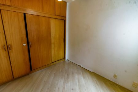 Apartamento à venda com 97m², 3 quartos e 2 vagasQuarto 2