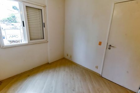 Apartamento à venda com 97m², 3 quartos e 2 vagasQuarto 2