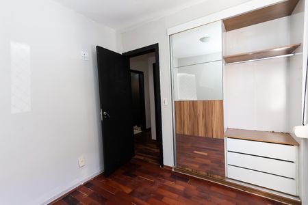 Apartamento para alugar com 63m², 3 quartos e 1 vagaquarto 2