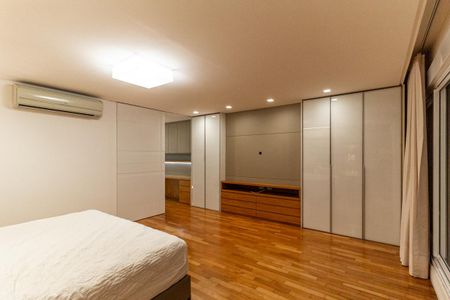 Apartamento à venda com 300m², 4 quartos e 4 vagasSuíte 1