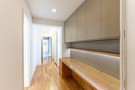 Apartamento à venda com 300m², 4 quartos e 4 vagasSuíte 1