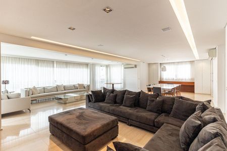 Apartamento à venda com 300m², 4 quartos e 4 vagasSala
