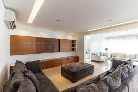 Apartamento à venda com 300m², 4 quartos e 4 vagasSala