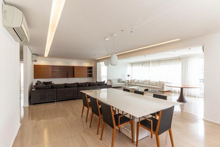 Apartamento à venda com 300m², 4 quartos e 4 vagasSala