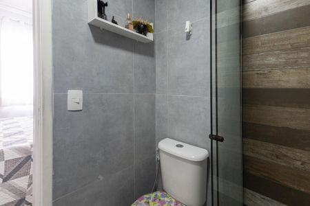 Apartamento à venda com 63m², 3 quartos e 1 vaga Apartamento à venda com 63m², 3 quartos e 1 vagaBanheiro da Suíte