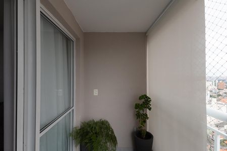 Apartamento à venda com 63m², 3 quartos e 1 vaga Apartamento à venda com 63m², 3 quartos e 1 vagaVaranda