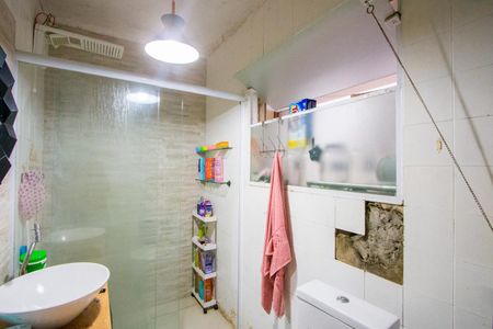 Casa à venda com 175m², 4 quartos e 2 vagasBanheiro social 2