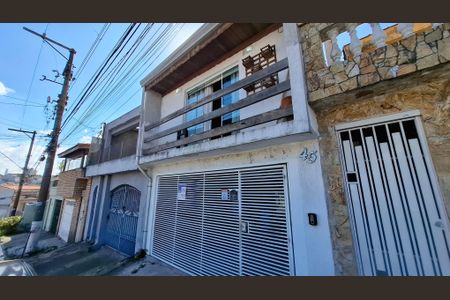 Casa à venda com 175m², 4 quartos e 2 vagasFachada