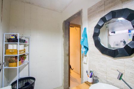 Casa à venda com 175m², 4 quartos e 2 vagasBanheiro social 2